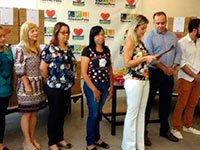 Recebimento de doação de Panetones
